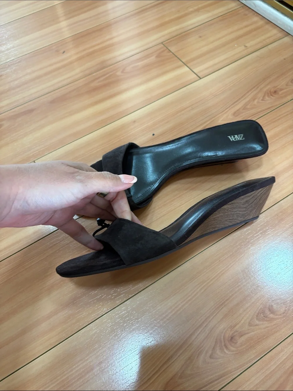 Leather sandals - Picture 2 of 5